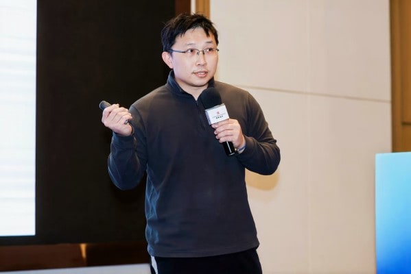 Dr. Lai Zhongyuan from Shanghai Ballsnow speaks about Bayesian multi-objective optimization